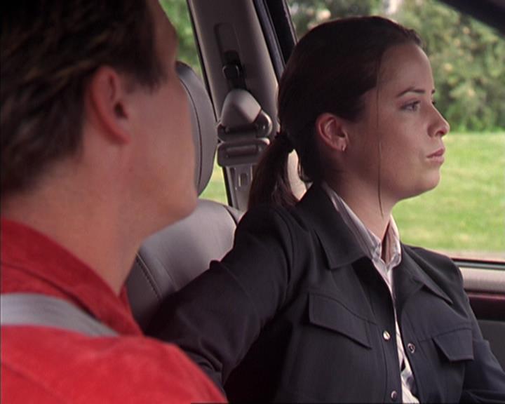 Charmed-Online-dot-net_405SizeMatters1039.jpg