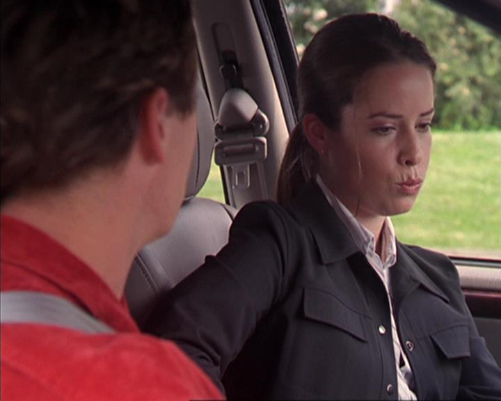 Charmed-Online-dot-net_405SizeMatters1043.jpg