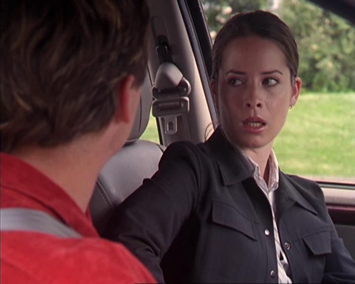 Charmed-Online-dot-net_405SizeMatters1046.jpg