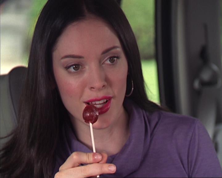 Charmed-Online-dot-net_405SizeMatters1054.jpg