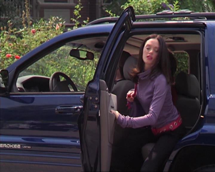 Charmed-Online-dot-net_405SizeMatters1060.jpg