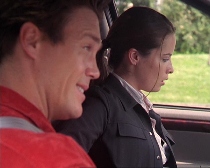 Charmed-Online-dot-net_405SizeMatters1068.jpg