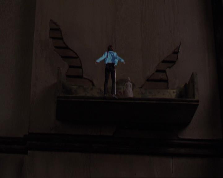 Charmed-Online-dot-net_405SizeMatters1076.jpg