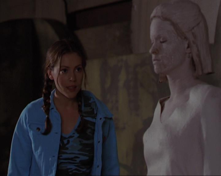 Charmed-Online-dot-net_405SizeMatters1096.jpg