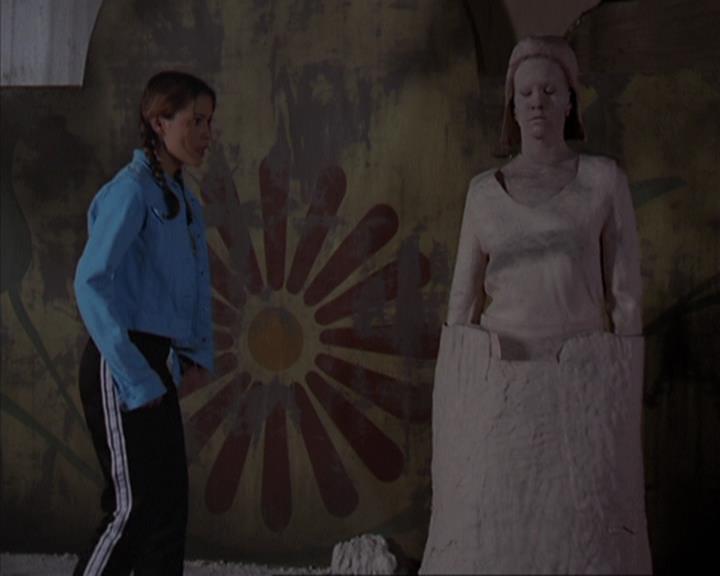Charmed-Online-dot-net_405SizeMatters1099.jpg