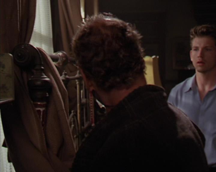 Charmed-Online-dot-net_405SizeMatters1113.jpg