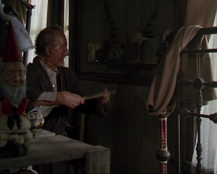 Charmed-Online-dot-net_405SizeMatters1147.jpg