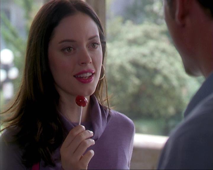 Charmed-Online-dot-net_405SizeMatters1183.jpg