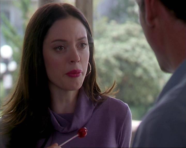 Charmed-Online-dot-net_405SizeMatters1189.jpg