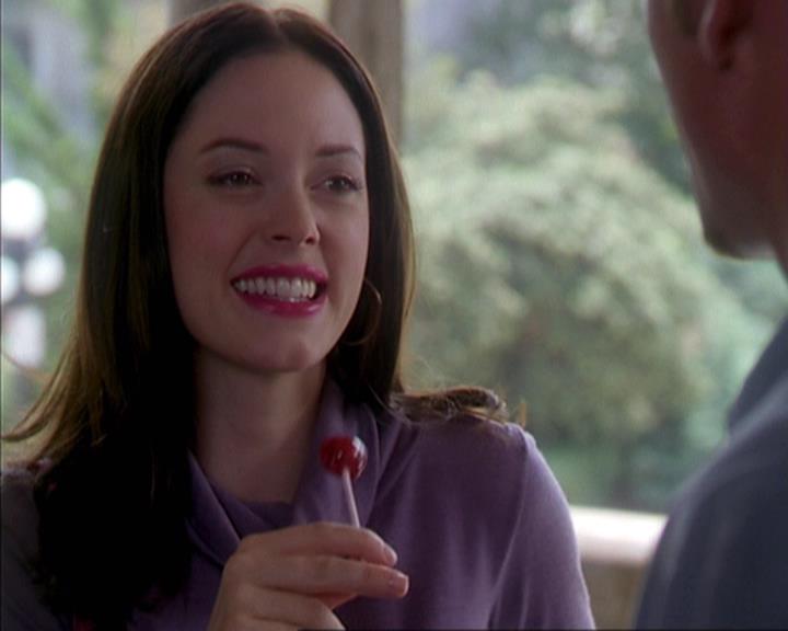 Charmed-Online-dot-net_405SizeMatters1197.jpg