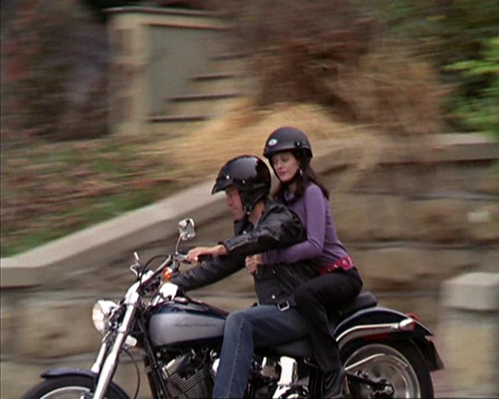 Charmed-Online-dot-net_405SizeMatters1247.jpg