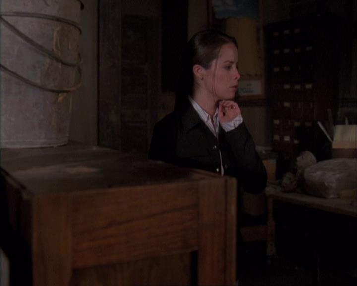Charmed-Online-dot-net_405SizeMatters1293.jpg