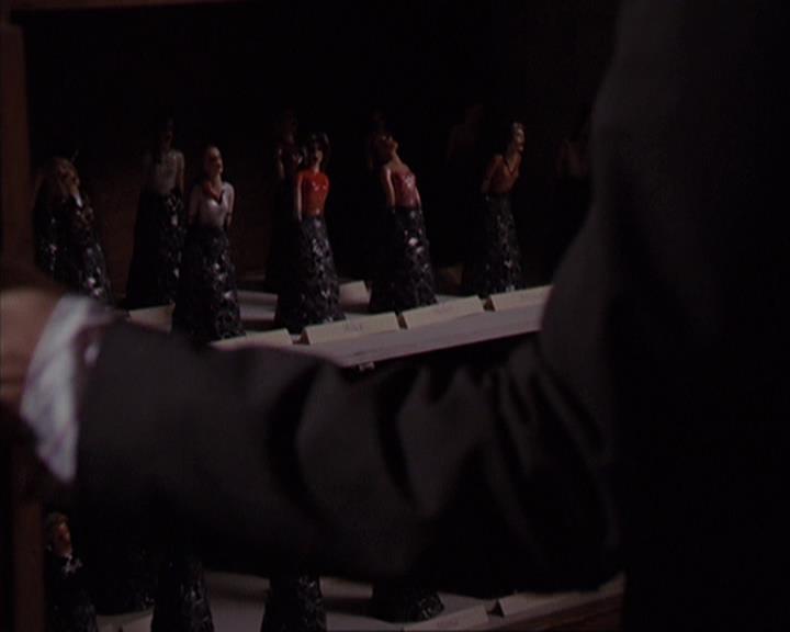 Charmed-Online-dot-net_405SizeMatters1301.jpg