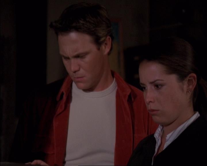 Charmed-Online-dot-net_405SizeMatters1303.jpg