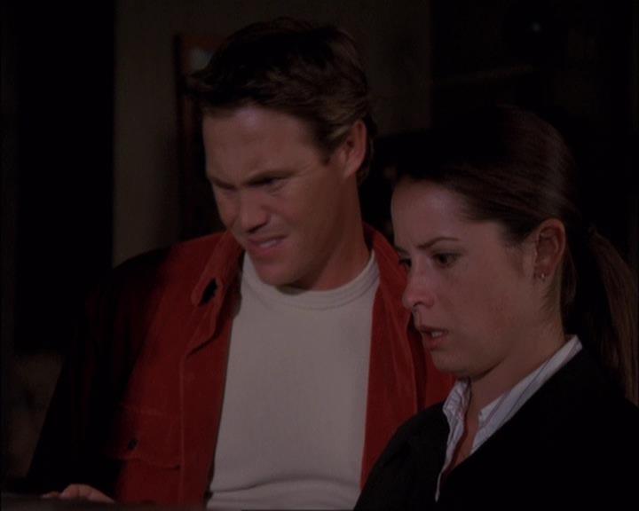 Charmed-Online-dot-net_405SizeMatters1304.jpg