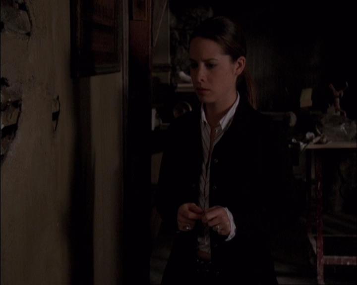 Charmed-Online-dot-net_405SizeMatters1342.jpg
