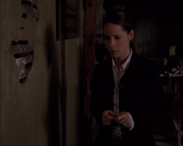 Charmed-Online-dot-net_405SizeMatters1343.jpg