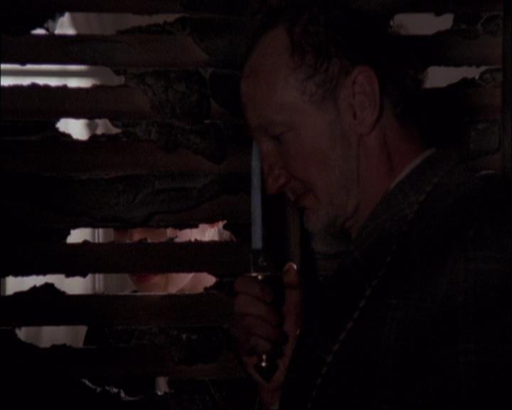Charmed-Online-dot-net_405SizeMatters1351.jpg