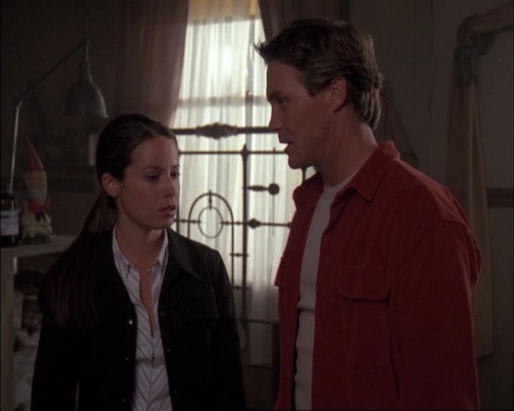 Charmed-Online-dot-net_405SizeMatters1360.jpg