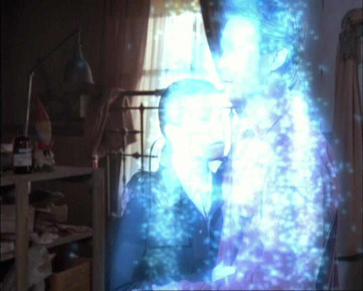 Charmed-Online-dot-net_405SizeMatters1368.jpg