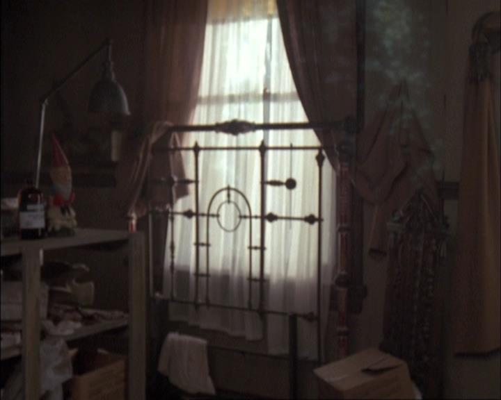 Charmed-Online-dot-net_405SizeMatters1369.jpg