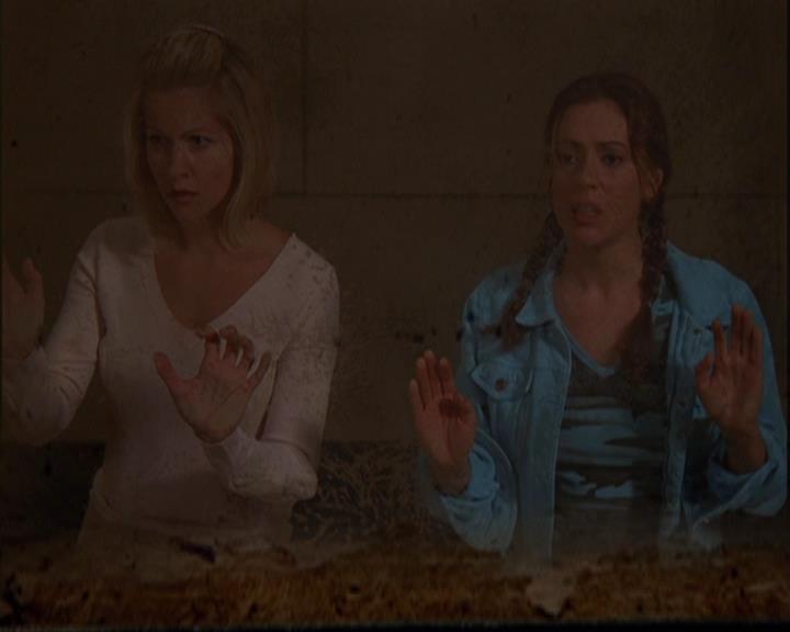 Charmed-Online-dot-net_405SizeMatters1370.jpg