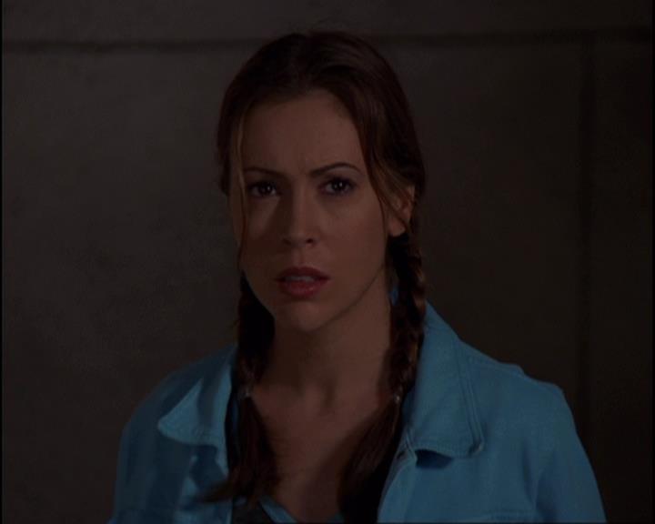 Charmed-Online-dot-net_405SizeMatters1384.jpg