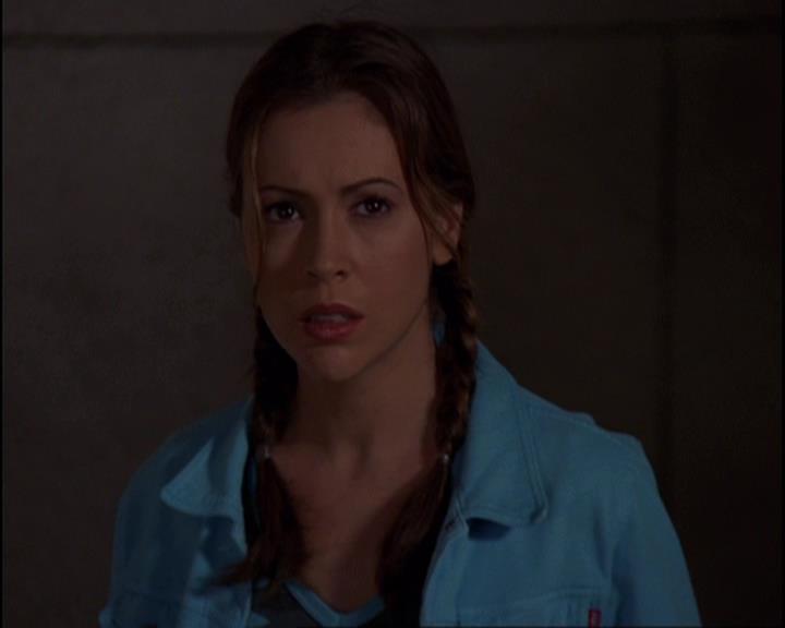 Charmed-Online-dot-net_405SizeMatters1385.jpg