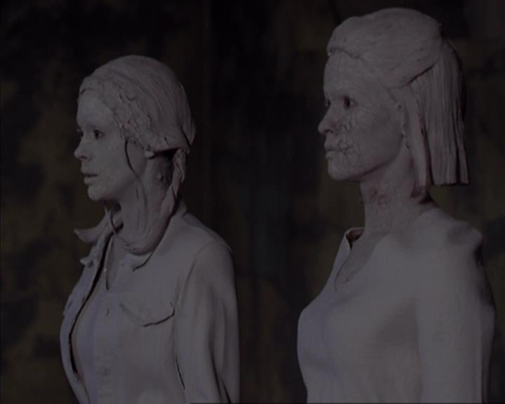 Charmed-Online-dot-net_405SizeMatters1443.jpg