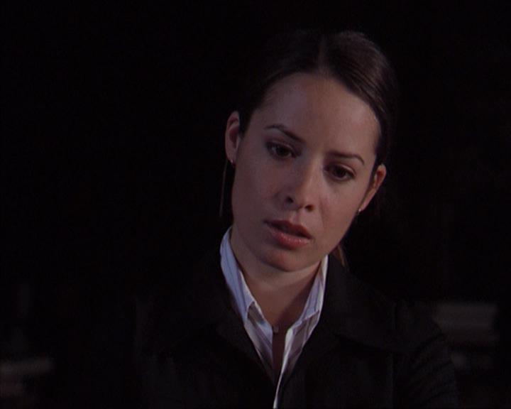 Charmed-Online-dot-net_405SizeMatters1495.jpg