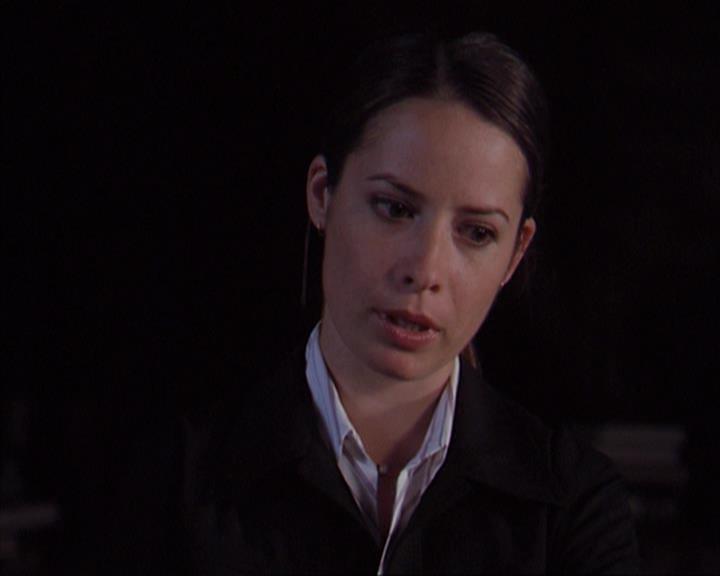 Charmed-Online-dot-net_405SizeMatters1498.jpg