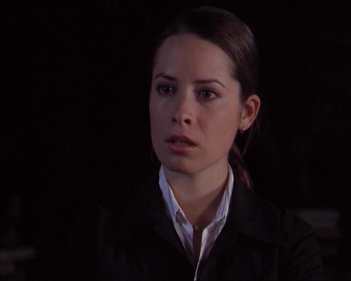 Charmed-Online-dot-net_405SizeMatters1503.jpg