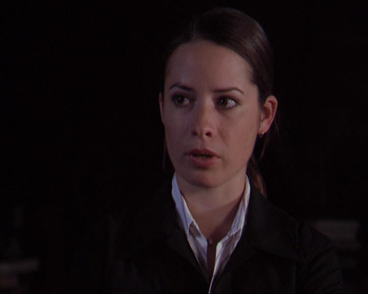 Charmed-Online-dot-net_405SizeMatters1504.jpg