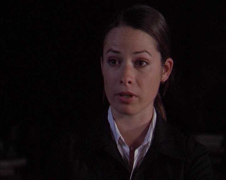 Charmed-Online-dot-net_405SizeMatters1506.jpg