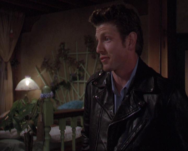 Charmed-Online-dot-net_405SizeMatters1527.jpg