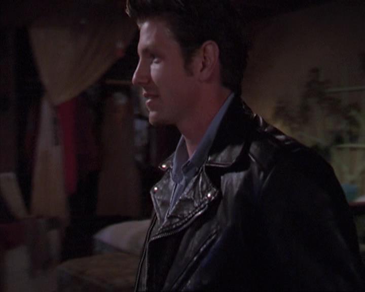 Charmed-Online-dot-net_405SizeMatters1535.jpg