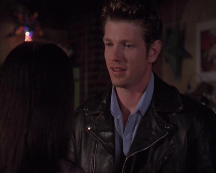 Charmed-Online-dot-net_405SizeMatters1544.jpg