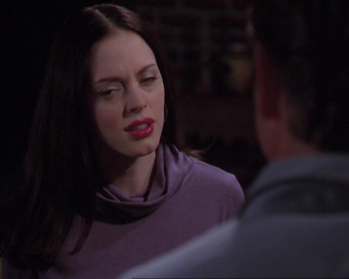 Charmed-Online-dot-net_405SizeMatters1574.jpg