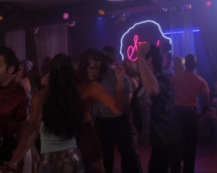 Charmed-Online-dot-net_405SizeMatters1601.jpg