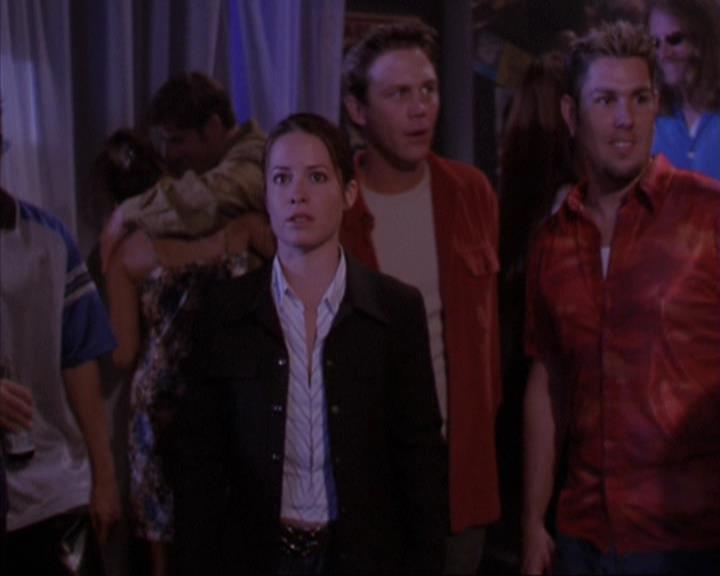 Charmed-Online-dot-net_405SizeMatters1611.jpg