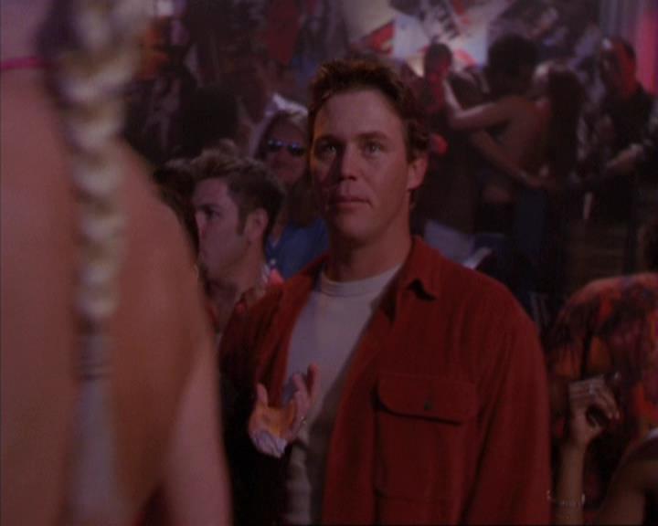 Charmed-Online-dot-net_405SizeMatters1614.jpg
