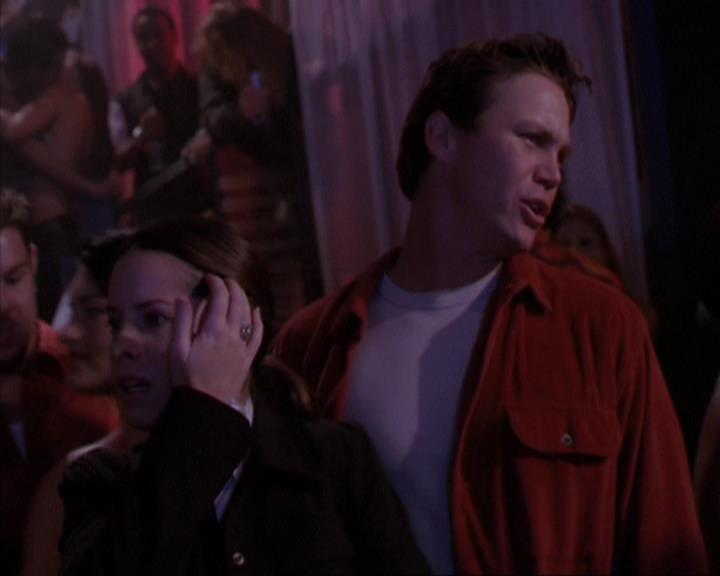 Charmed-Online-dot-net_405SizeMatters1623.jpg