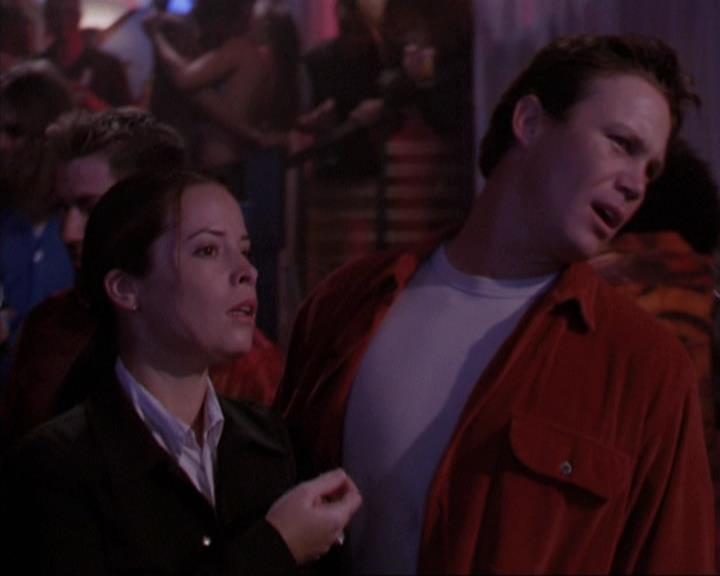 Charmed-Online-dot-net_405SizeMatters1624.jpg