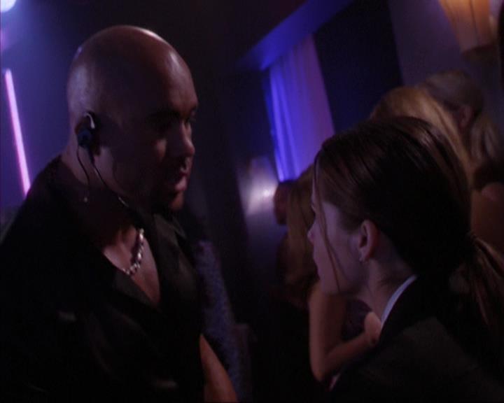 Charmed-Online-dot-net_405SizeMatters1635.jpg
