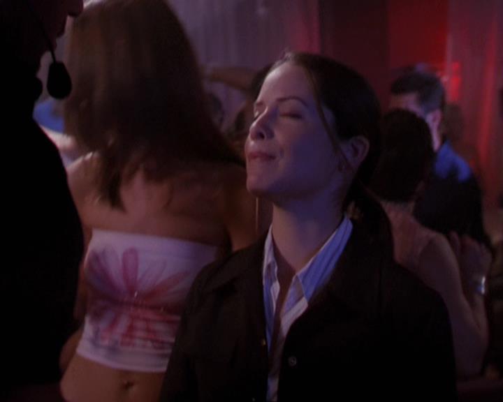 Charmed-Online-dot-net_405SizeMatters1638.jpg