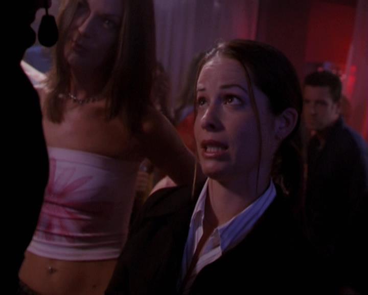 Charmed-Online-dot-net_405SizeMatters1643.jpg