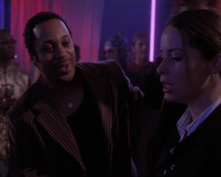 Charmed-Online-dot-net_405SizeMatters1648.jpg