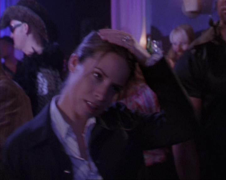 Charmed-Online-dot-net_405SizeMatters1665.jpg