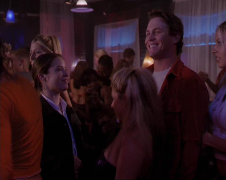 Charmed-Online-dot-net_405SizeMatters1672.jpg