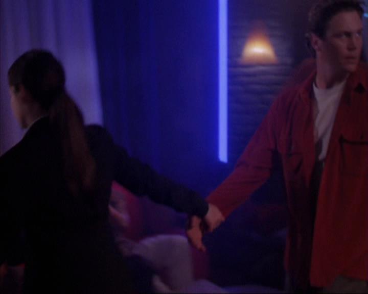 Charmed-Online-dot-net_405SizeMatters1678.jpg